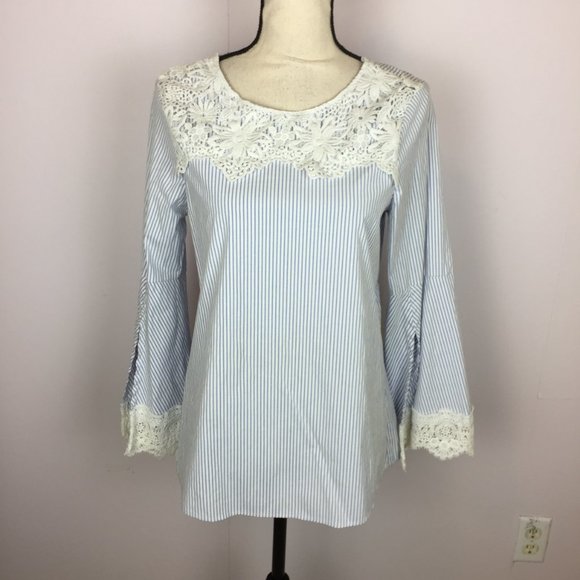Spense Blouse Top Sz M Womans Blue White Striped Flare Slit Sleeve Crochet Trim - Picture 1 of 14